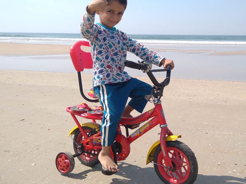 The Effervescent Kid 
<span class="bsf-rt-reading-time"><span class="bsf-rt-display-label" prefix="Reading Time"></span> <span class="bsf-rt-display-time" reading_time="5"></span> <span class="bsf-rt-display-postfix" postfix="mins"></span></span>